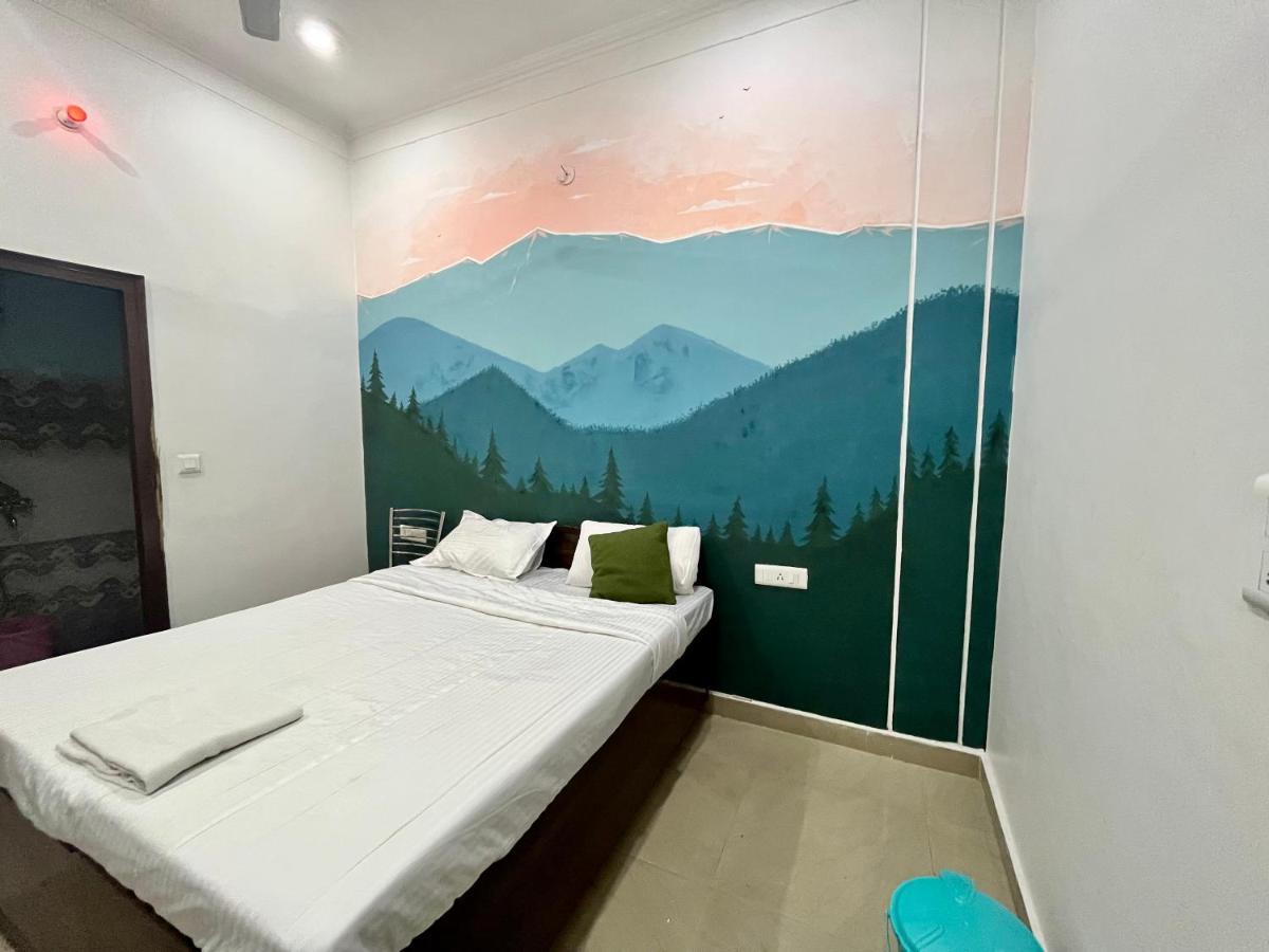 Joey'S Homestay Rishikesh Bagian luar foto