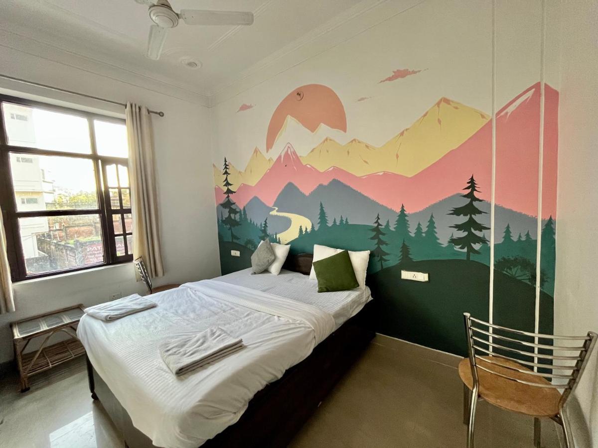Joey'S Homestay Rishikesh Bagian luar foto